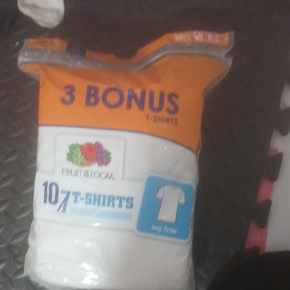 Fruit of the Loom White T-Shirts with Bonus